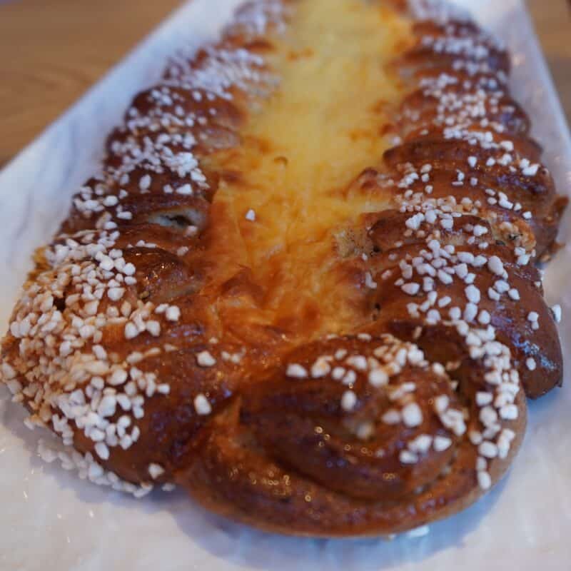 Kardemummalängd med vaniljkräm